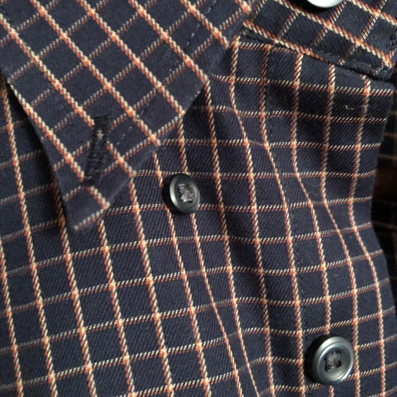Classic button down - Picture 4 of 7